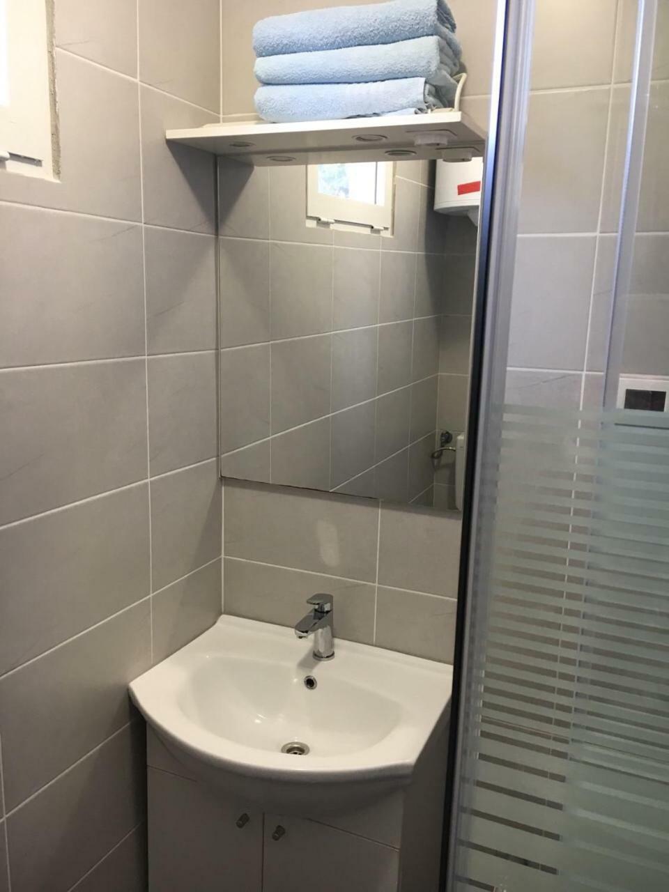 Apartment Kumicic - 3 Bedrooms Ičići Exteriör bild